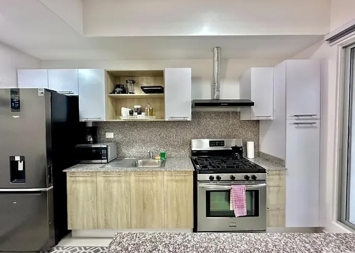 Cozy Hideaway Apt Near Beach